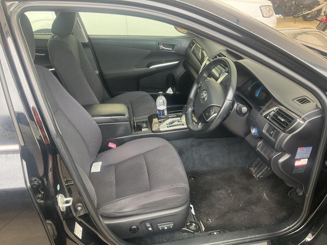 Photo '9' of Toyota Camry Hybrid