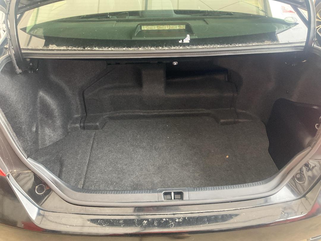 Photo '11' of Toyota Camry Hybrid