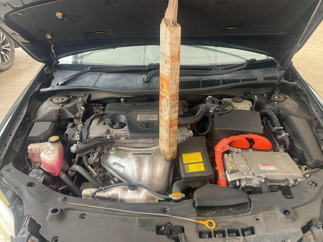 Photo '14' of Toyota Camry Hybrid