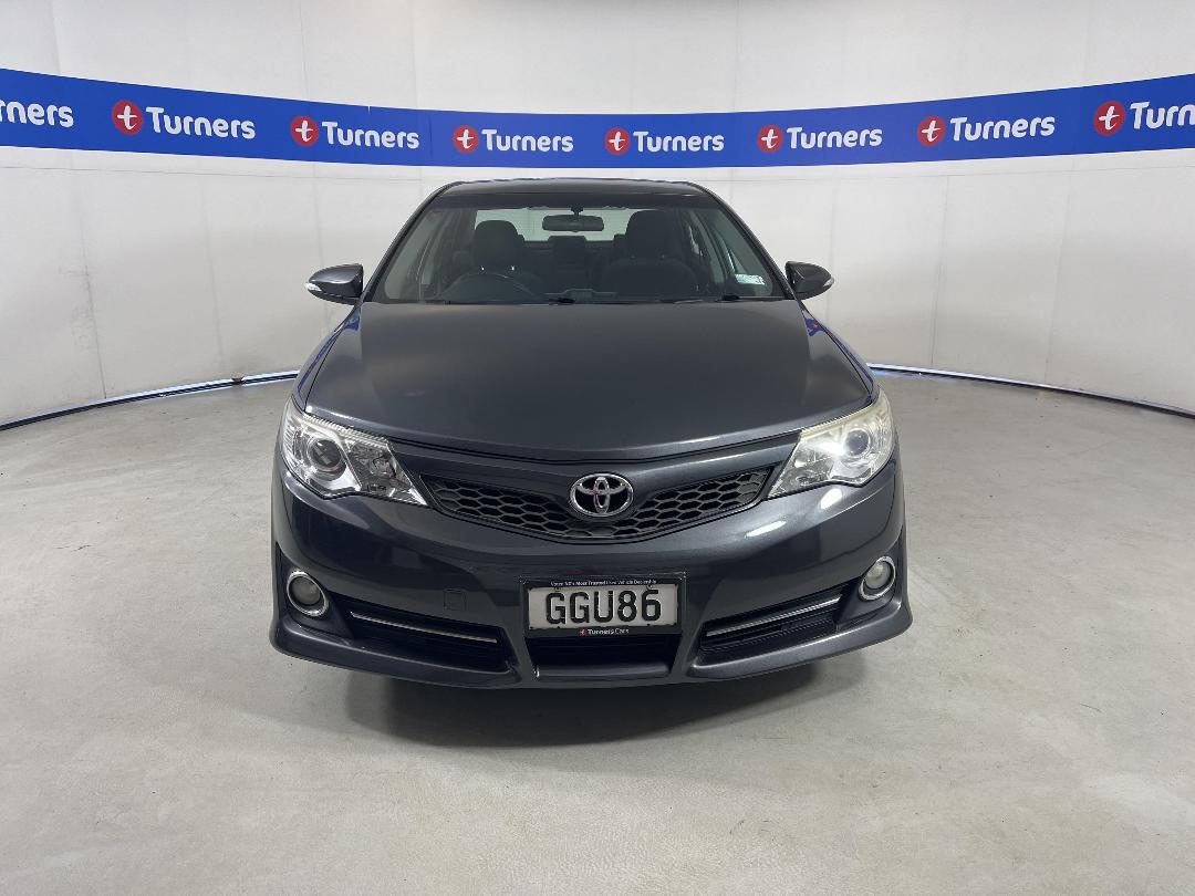 Photo '2' of Toyota Camry Photo '2' of Toyota Camry