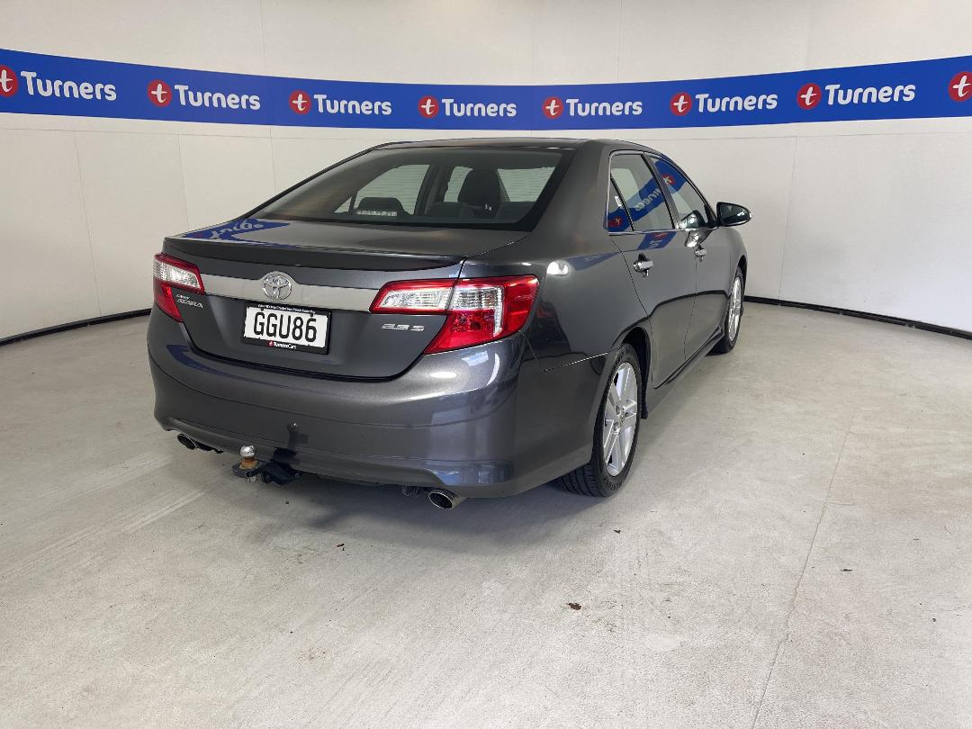 Photo '7' of Toyota Camry Photo '7' of Toyota Camry