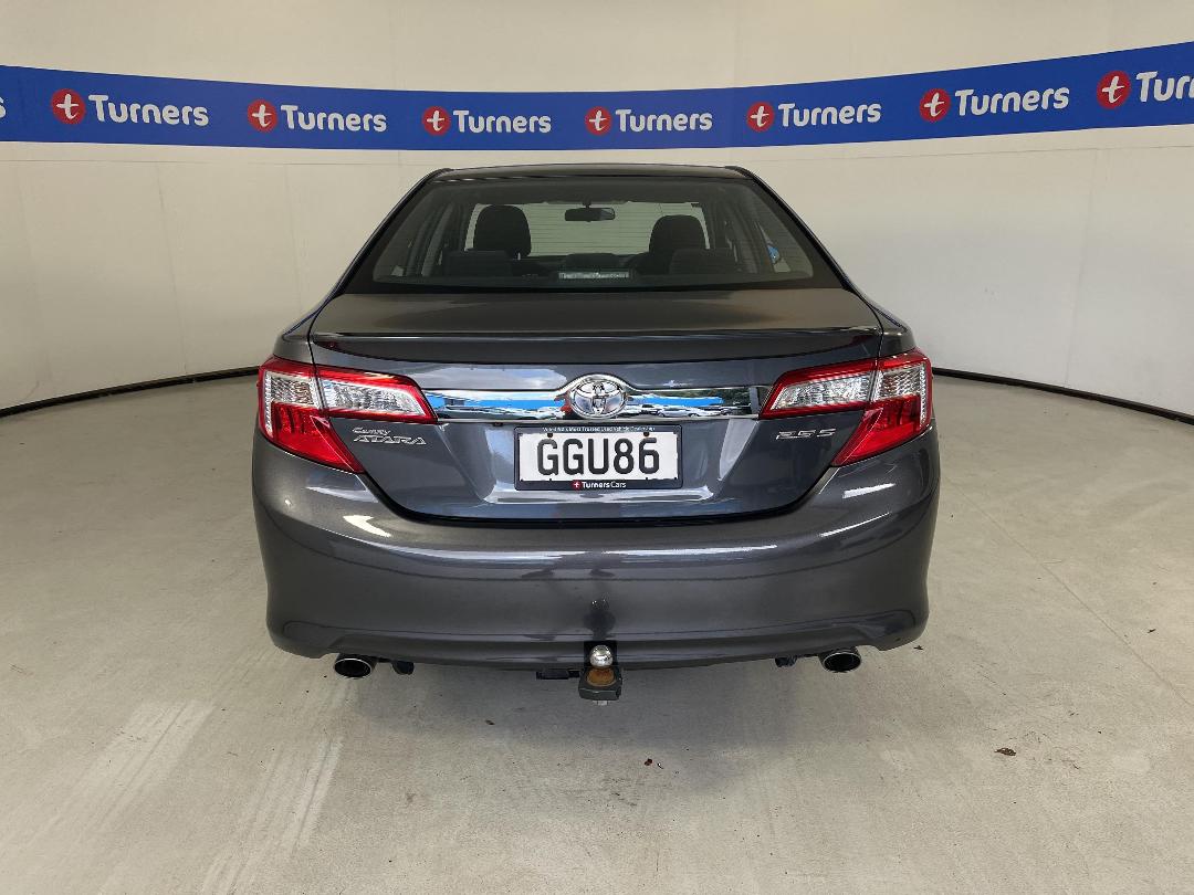 Photo '6' of Toyota Camry Photo '6' of Toyota Camry