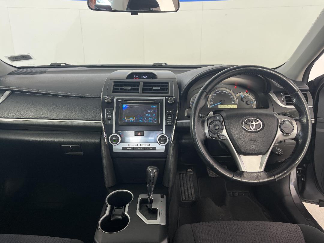 Photo '17' of Toyota Camry Photo '17' of Toyota Camry