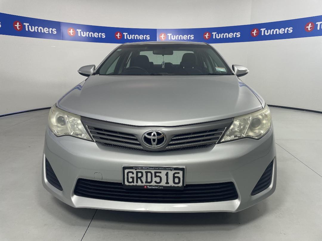 Photo '2' of Toyota Camry