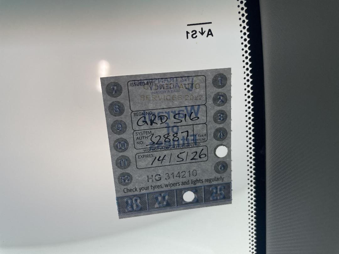 Photo '25' of Toyota Camry