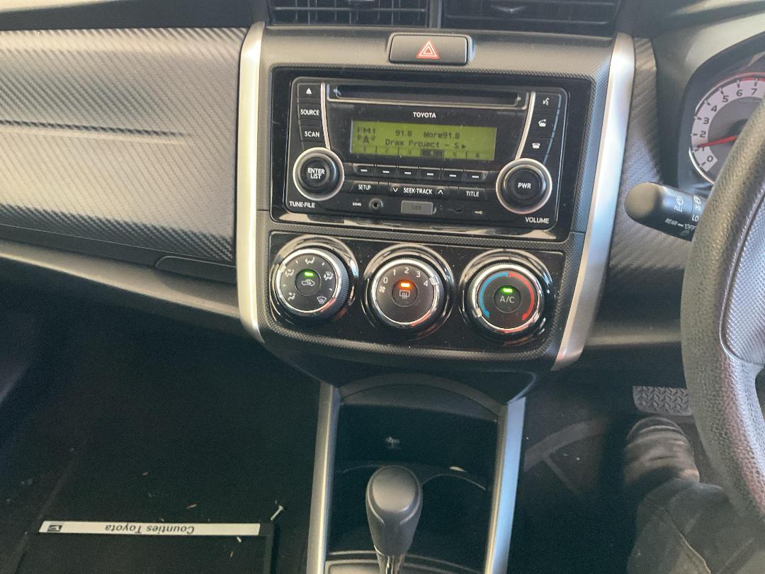 Photo '25' of Toyota Corolla GX