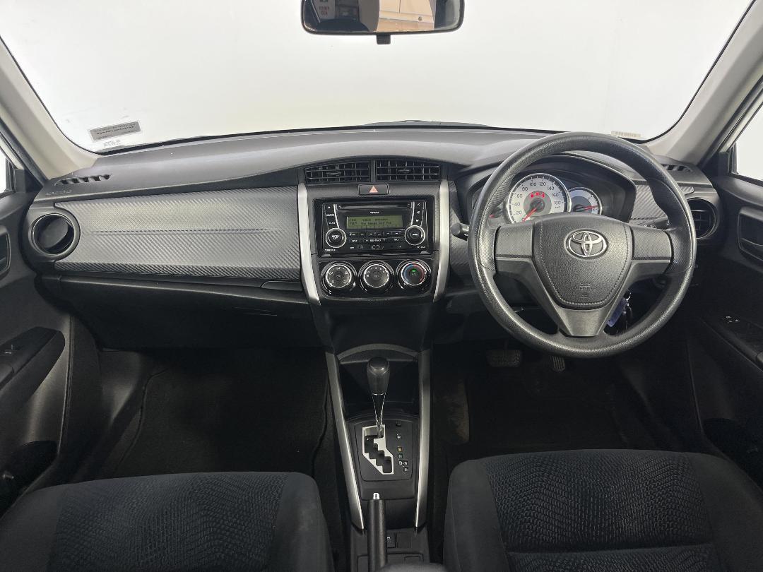 Photo '17' of Toyota Corolla