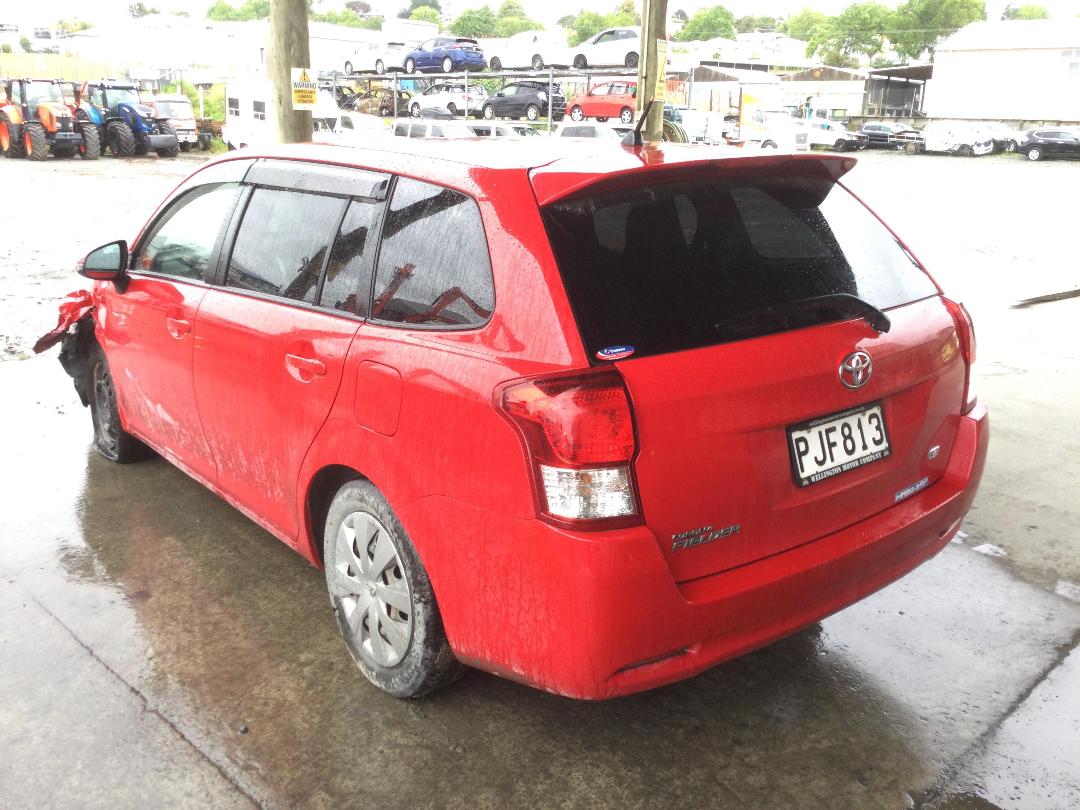 Photo '5' of Toyota Corolla Fielder G Photo '5' of Toyota Corolla Fielder G