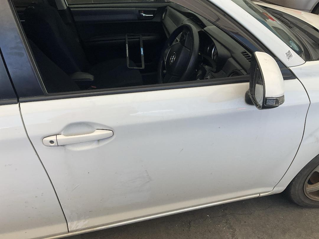 Photo '3' of Toyota Corolla Fielder Photo '3' of Toyota Corolla Fielder