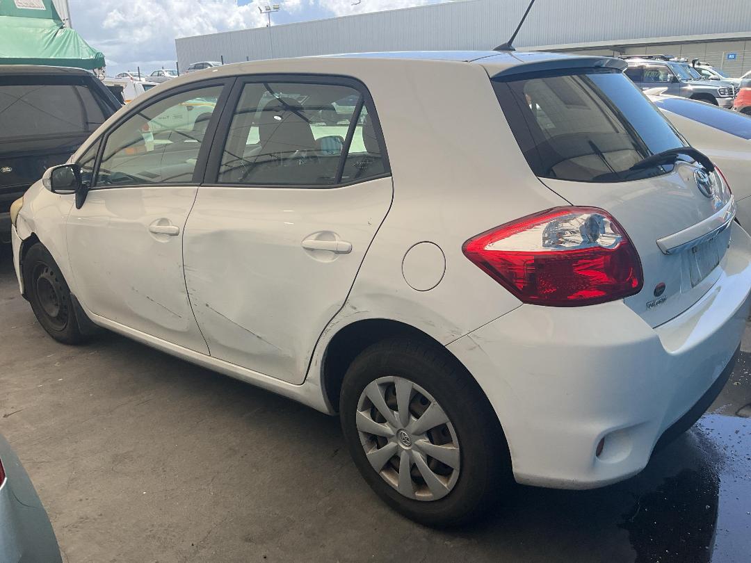 Photo '3' of Toyota Corolla GX Photo '3' of Toyota Corolla GX