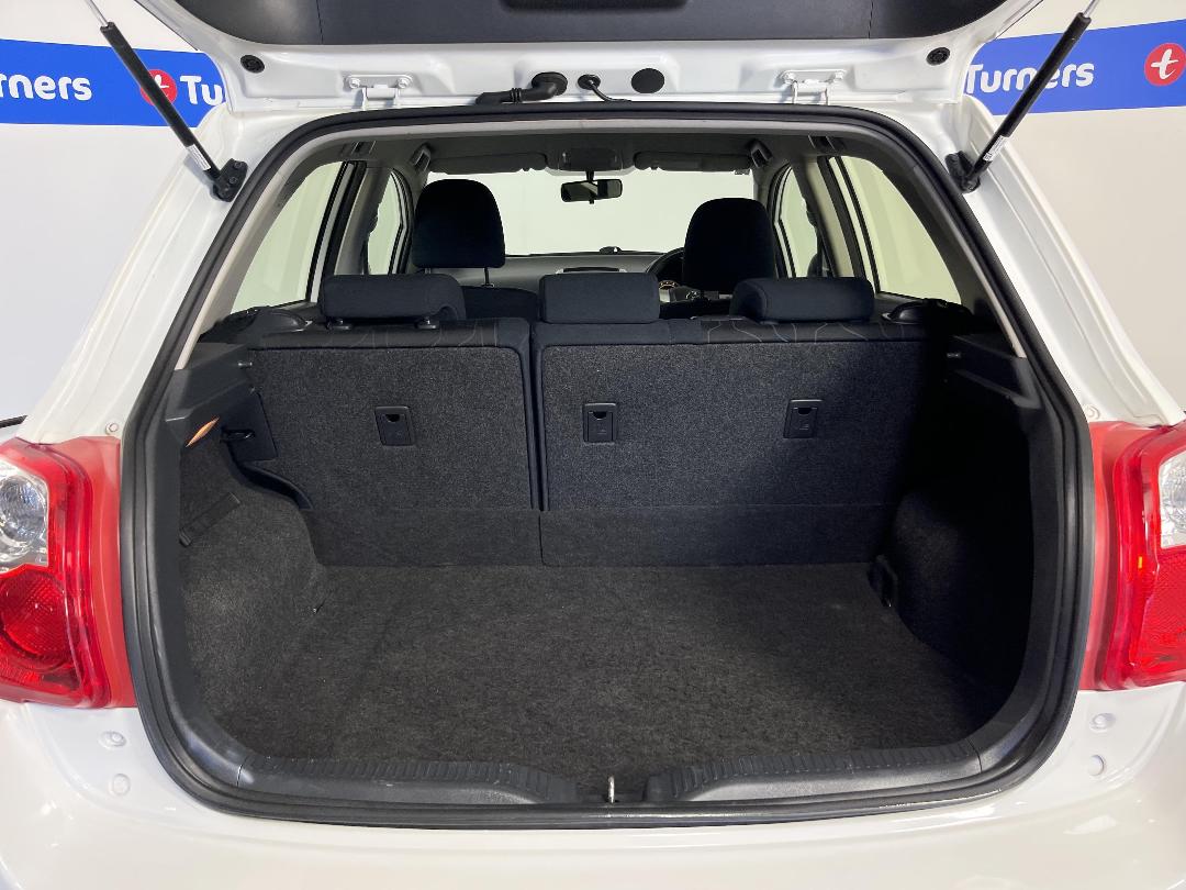 Photo '14' of Toyota Corolla