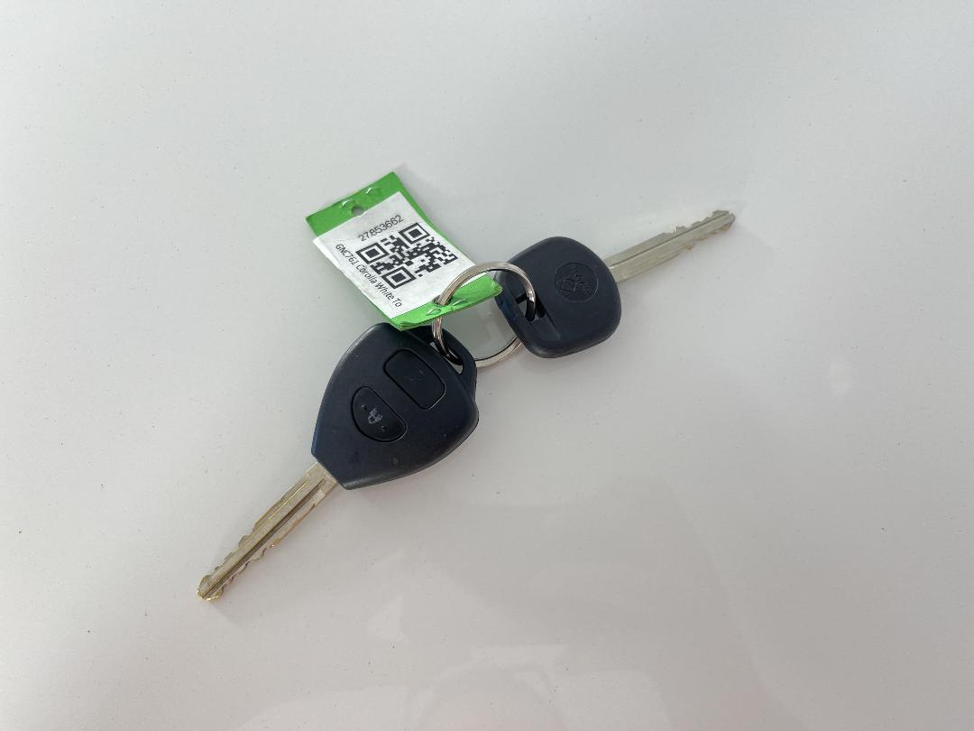 Photo '22' of Toyota Corolla