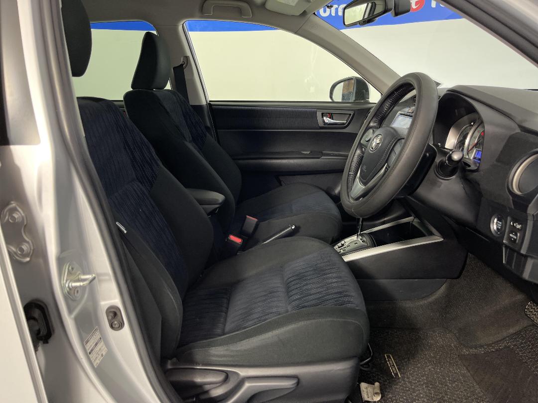 Photo '16' of Toyota Corolla