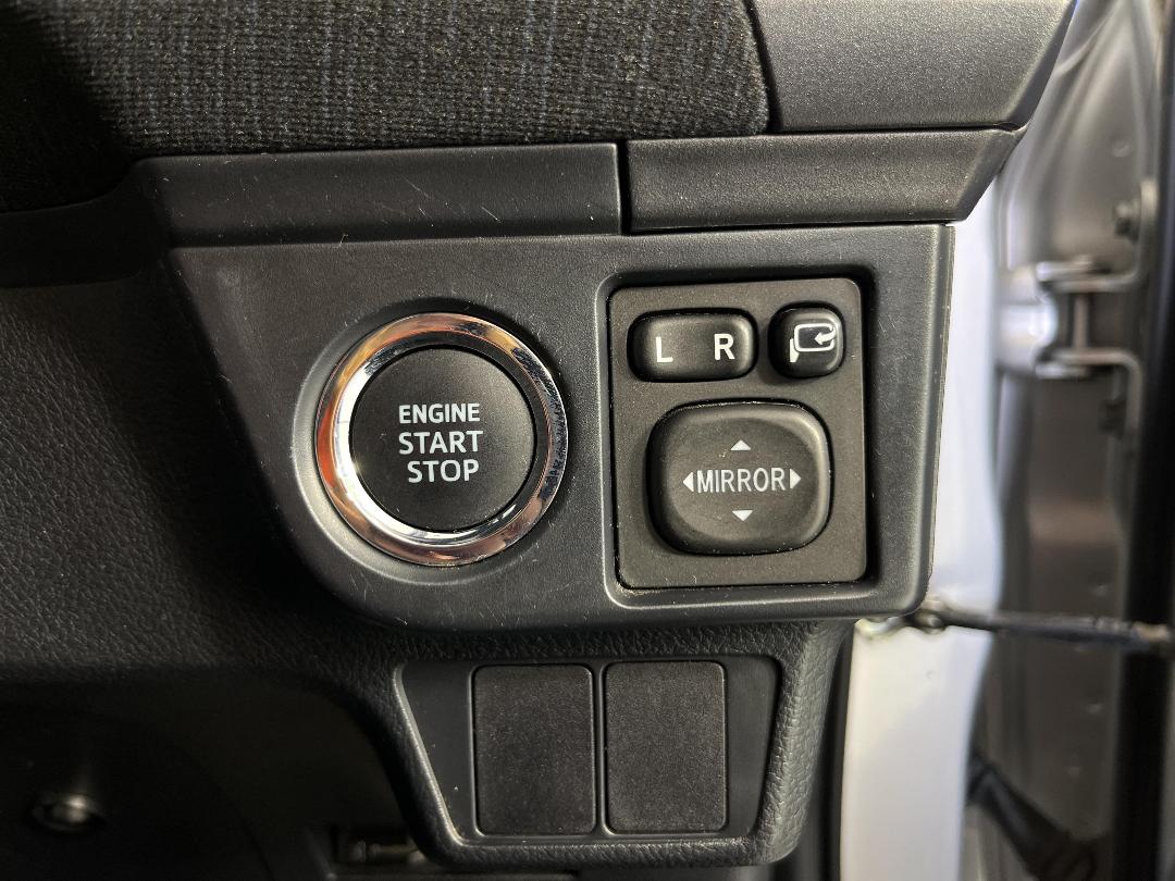 Photo '26' of Toyota Corolla