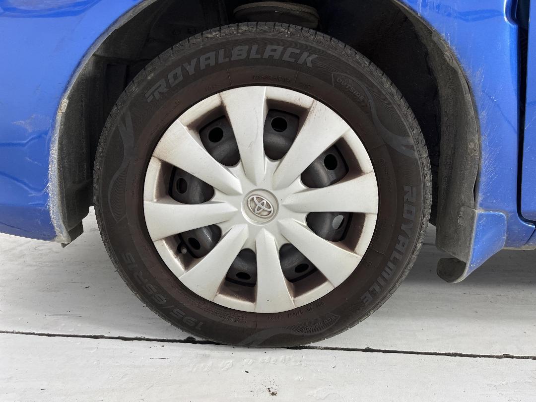 Photo '8' of Toyota Corolla GX Photo '8' of Toyota Corolla GX