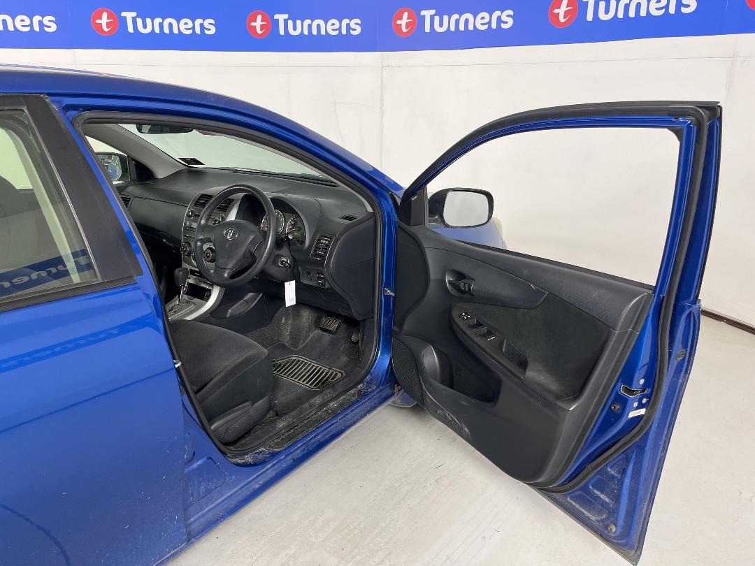 Photo '13' of Toyota Corolla GX Photo '13' of Toyota Corolla GX