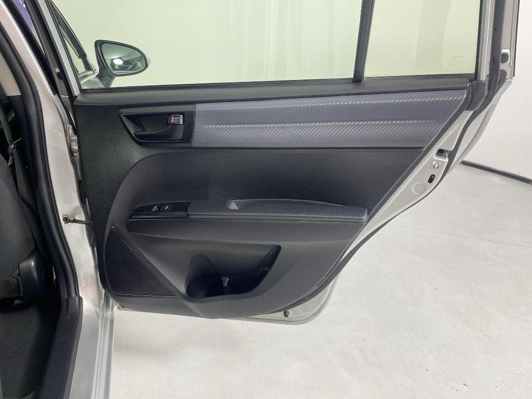 Photo '19' of Toyota Corolla