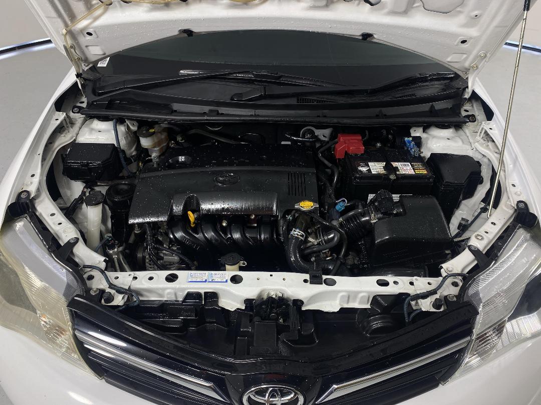 Photo '13' of Toyota Corolla Photo '13' of Toyota Corolla