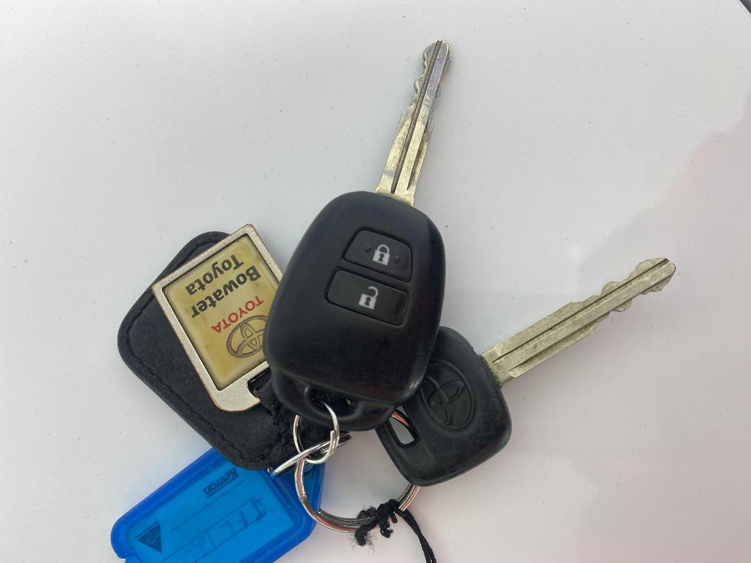 Photo '22' of Toyota Corolla Photo '22' of Toyota Corolla