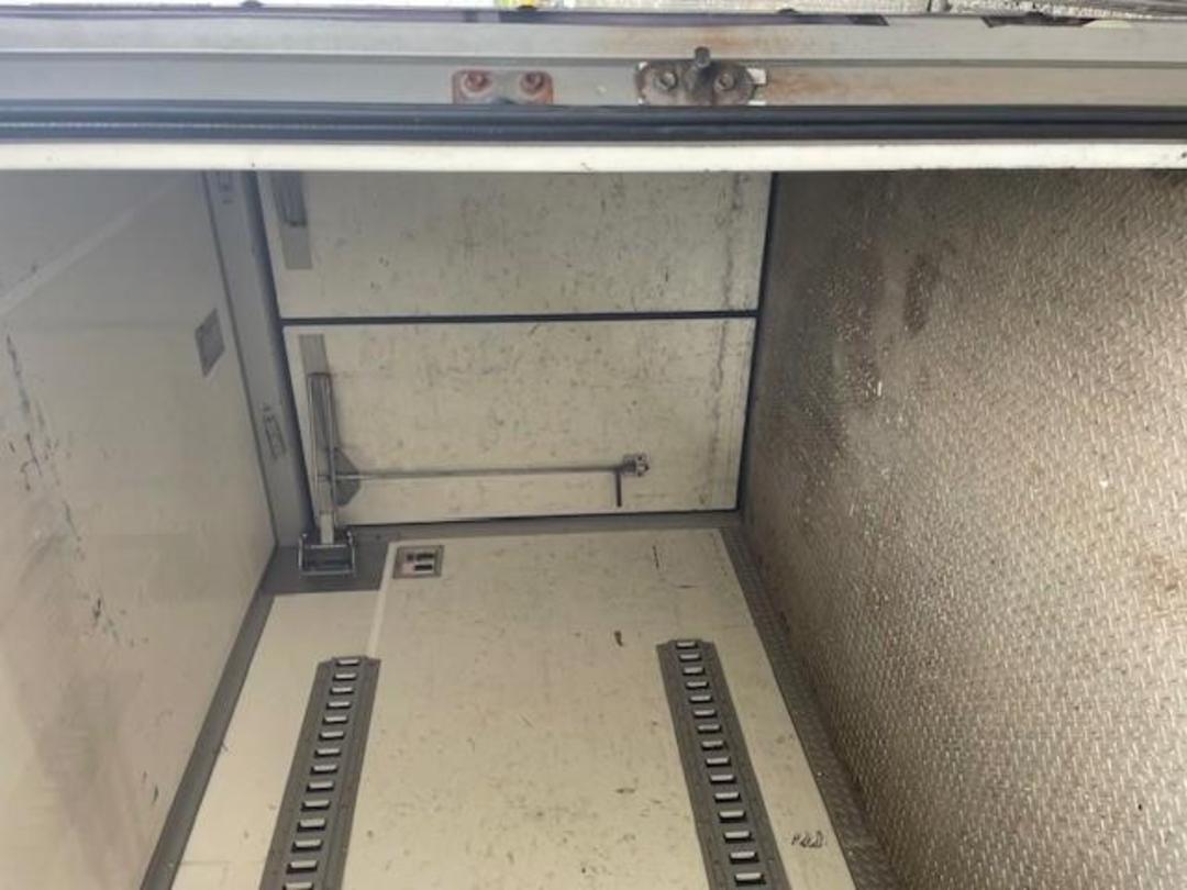 Photo '5' of Toyota Dyna BOX BODY Chiller Photo '5' of Toyota Dyna BOX BODY Chiller