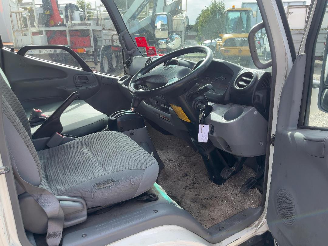 Photo '12' of Toyota Dyna Box Body