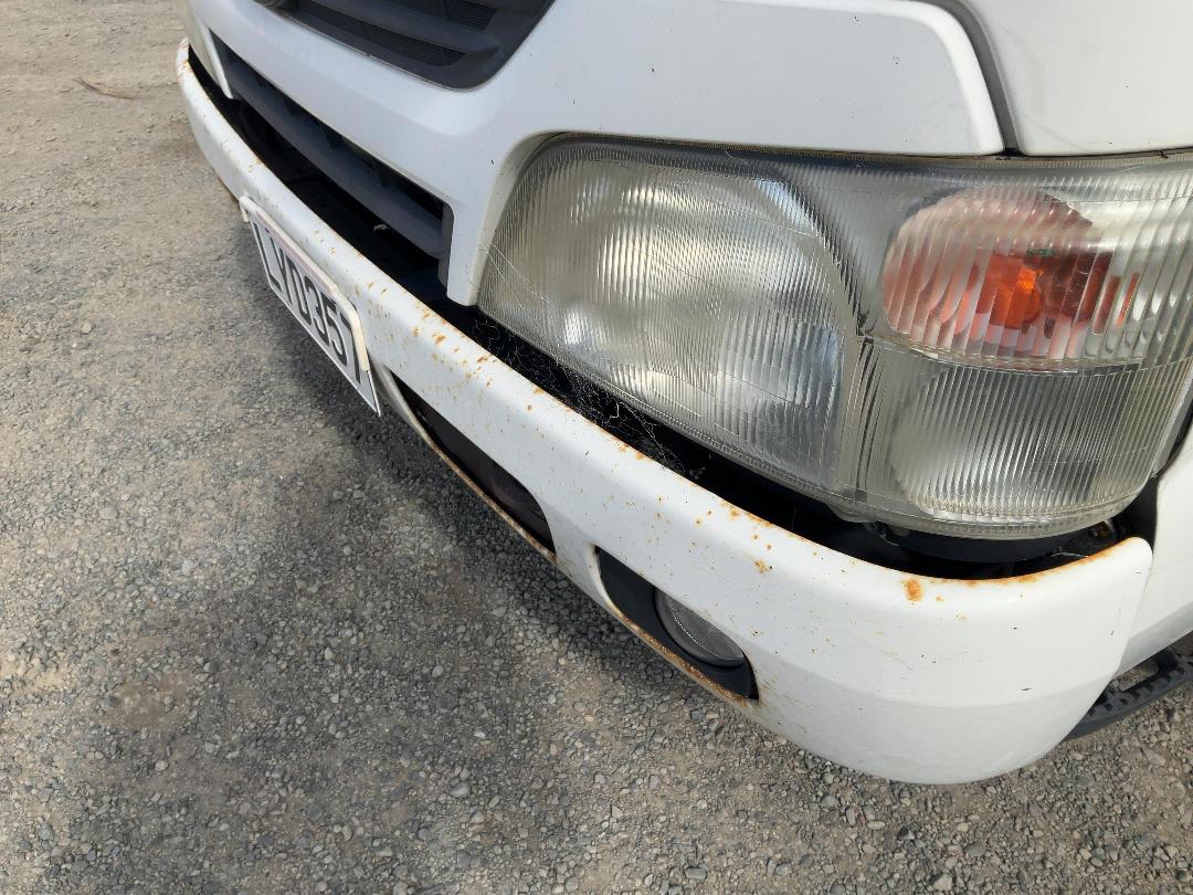 Photo '38' of Toyota Dyna Box Body