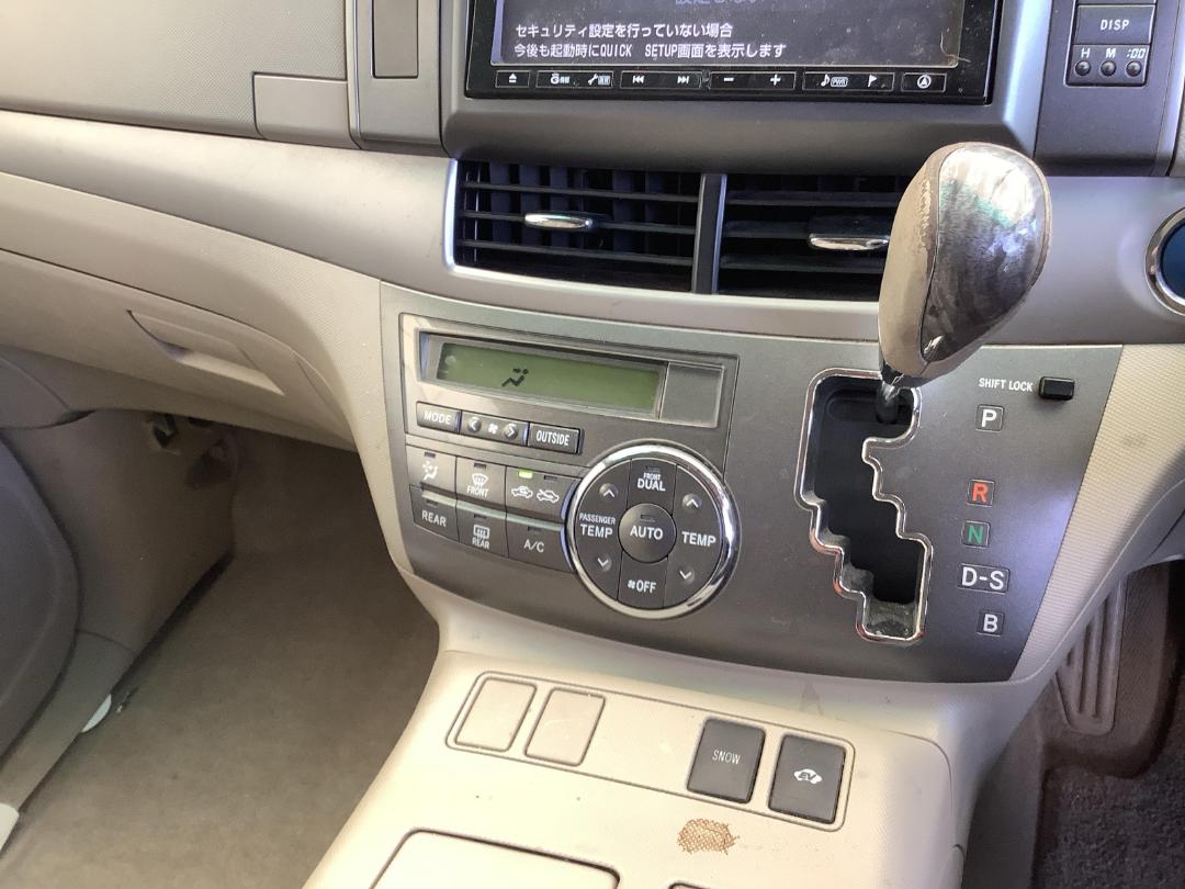 Photo '16' of Toyota Estima X HV E-4