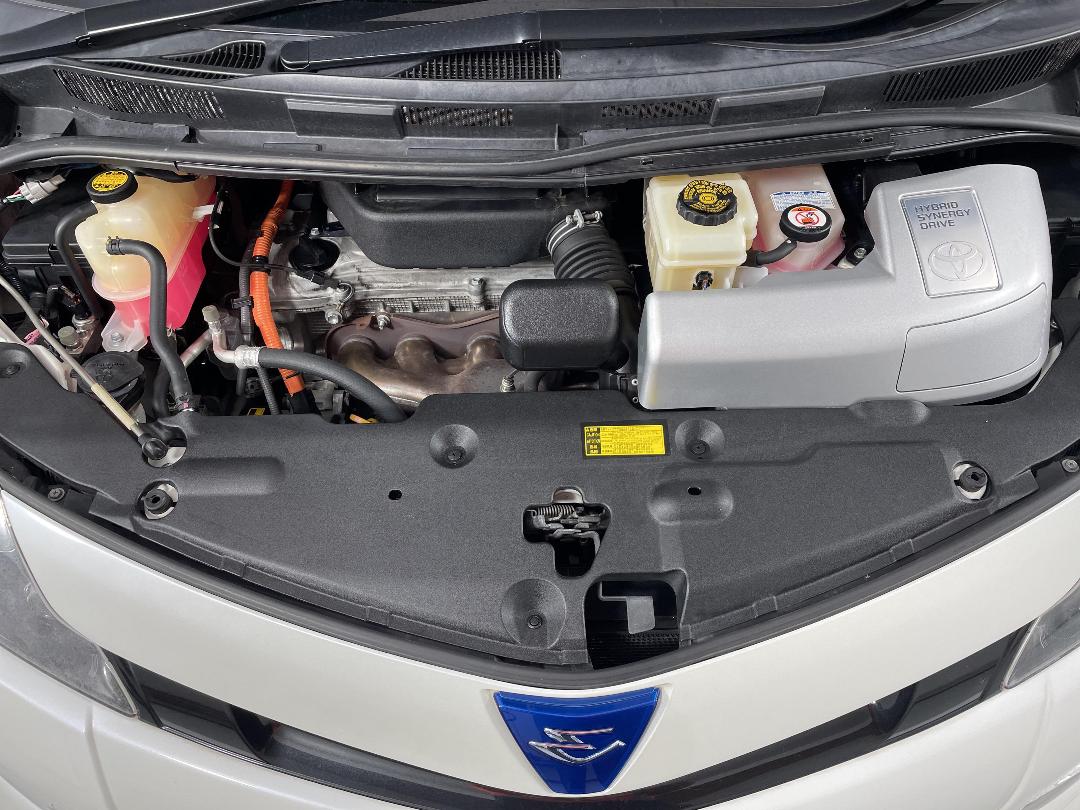 Photo '13' of Toyota Estima Photo '13' of Toyota Estima