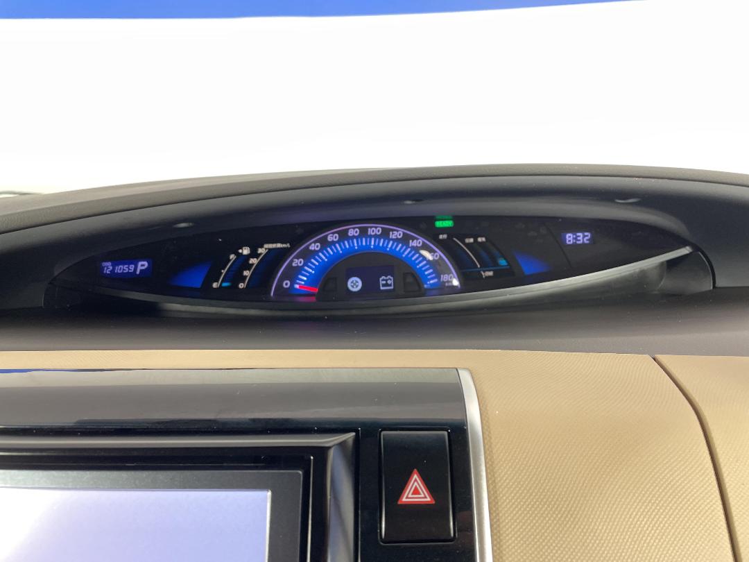 Photo '19' of Toyota Estima Photo '19' of Toyota Estima