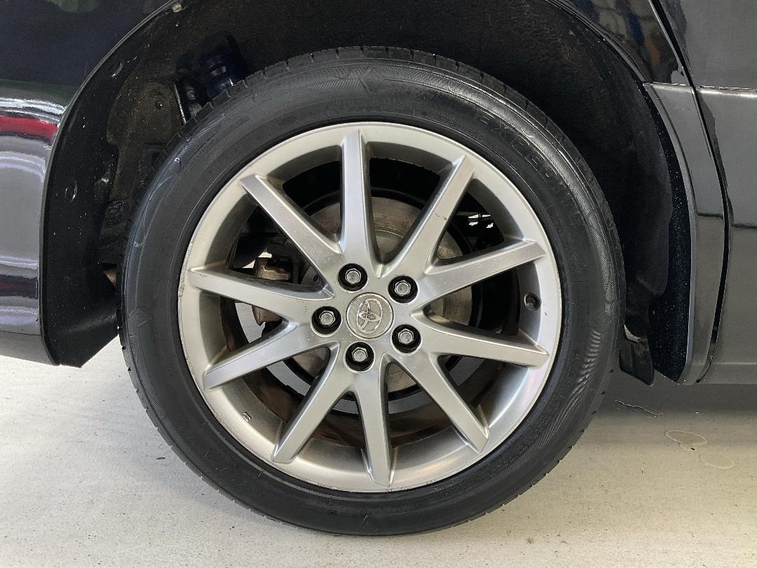 Photo '12' of Toyota Estima Photo '12' of Toyota Estima