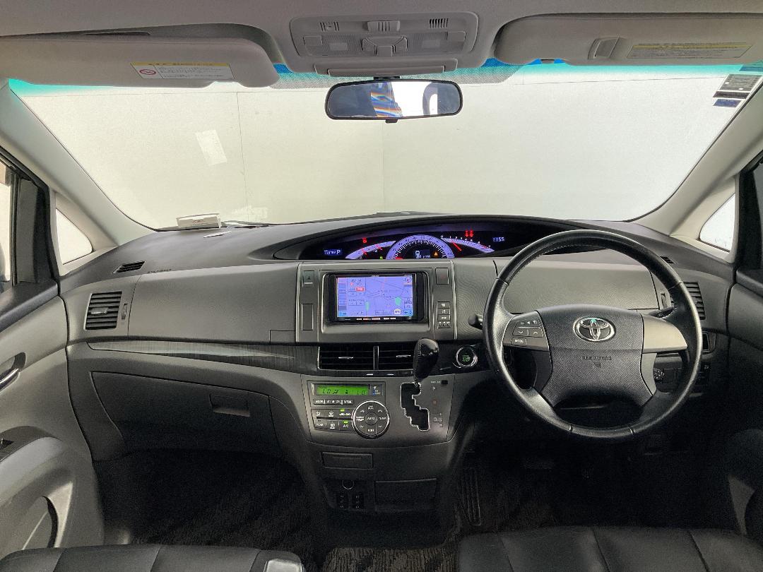 Photo '17' of Toyota Estima Photo '17' of Toyota Estima