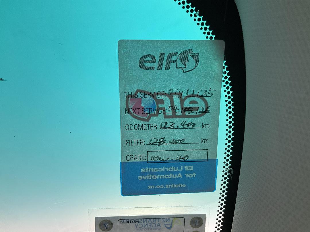 Photo '24' of Toyota Estima Photo '24' of Toyota Estima