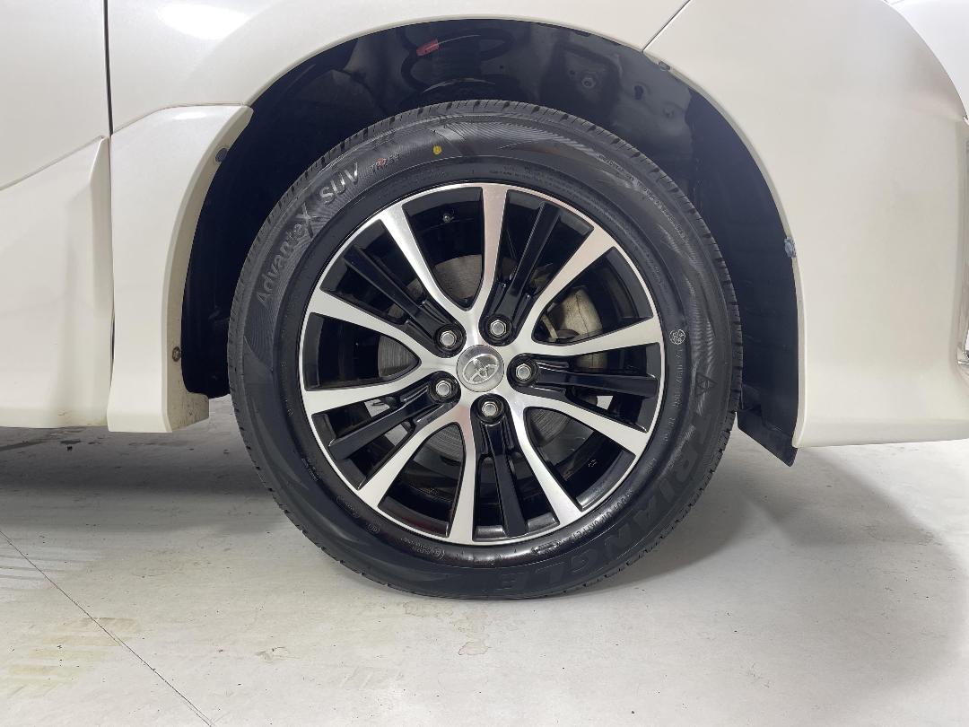 Photo '9' of Toyota Estima Photo '9' of Toyota Estima