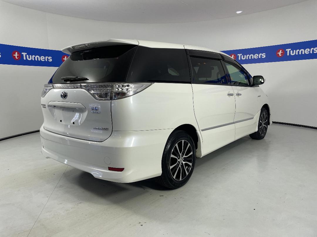 Photo '7' of Toyota Estima Photo '7' of Toyota Estima