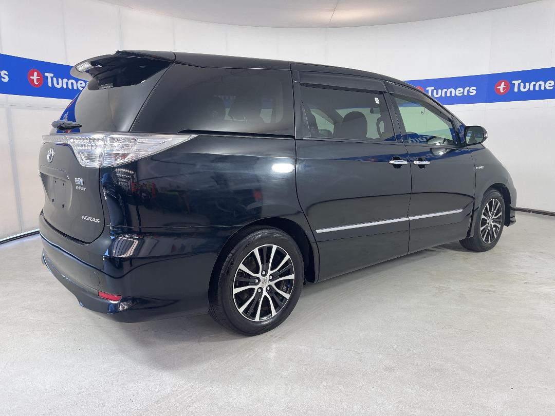 Photo '7' of Toyota Estima Photo '7' of Toyota Estima