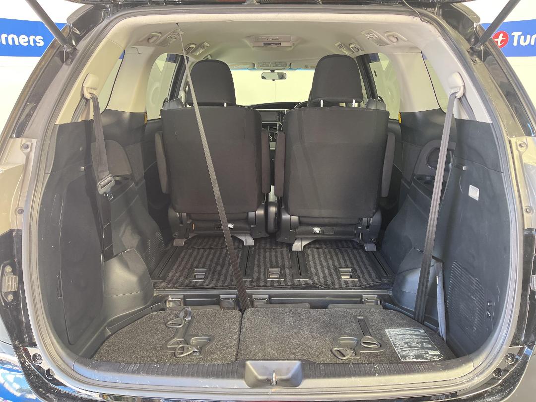 Photo '14' of Toyota Estima Photo '14' of Toyota Estima