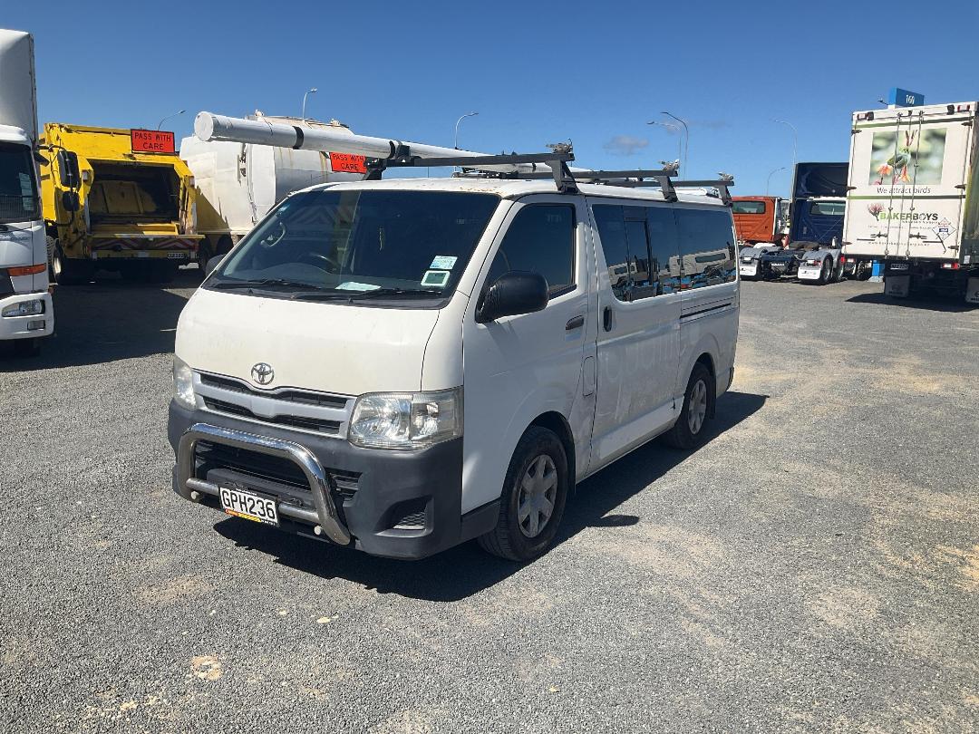 Photo '4' of Toyota Hiace Photo '4' of Toyota Hiace