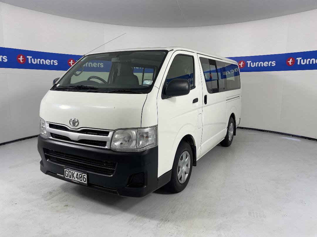 Photo '4' of Toyota Hiace