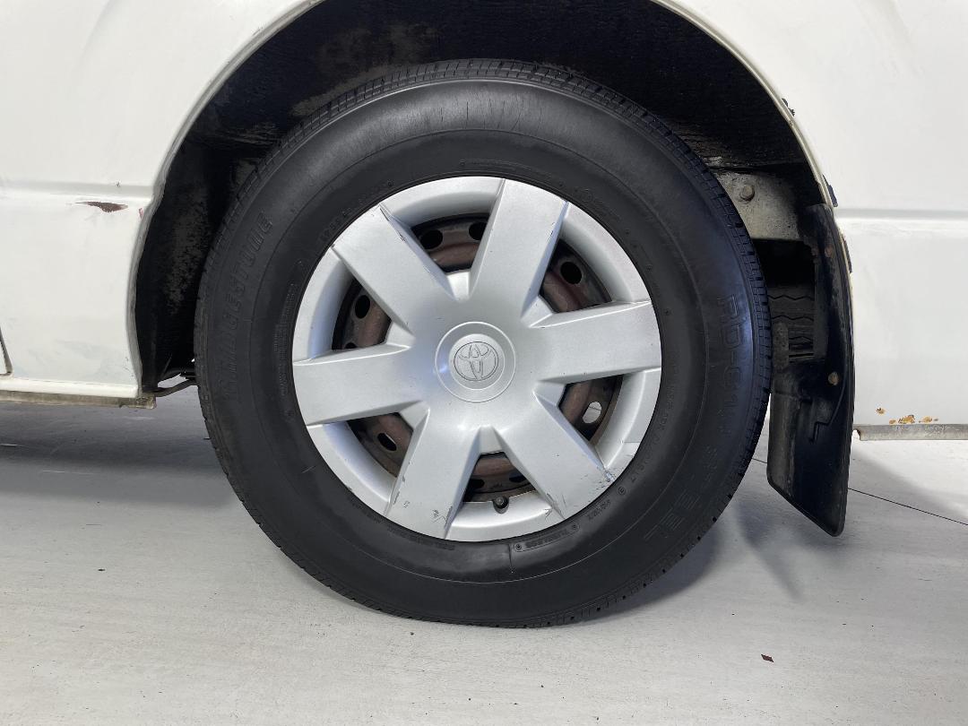 Photo '11' of Toyota Hiace