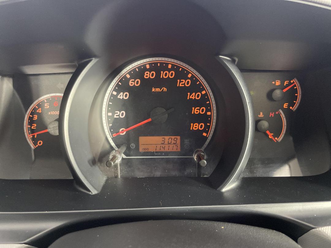 Photo '20' of Toyota Hiace