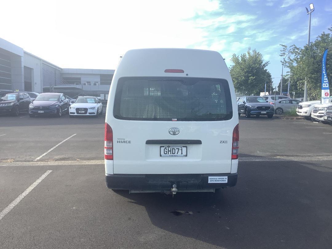 Photo '5' of Toyota Hiace ZX TD