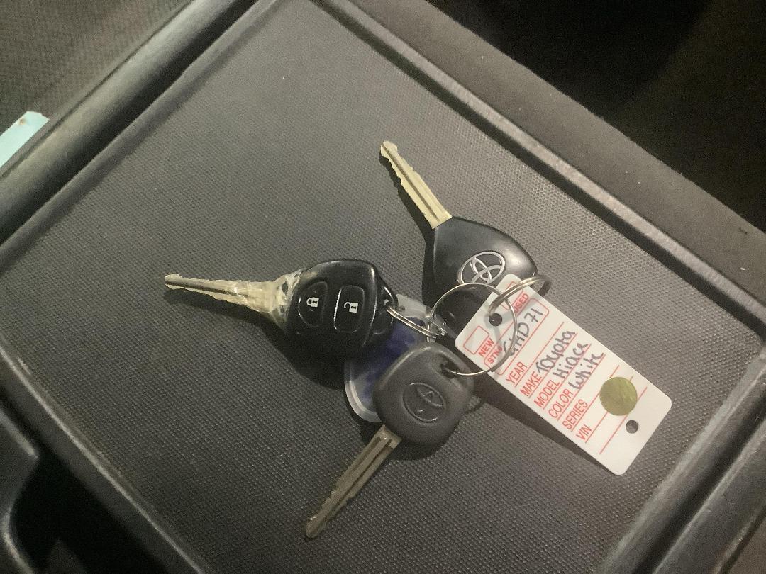 Photo '19' of Toyota Hiace ZX TD