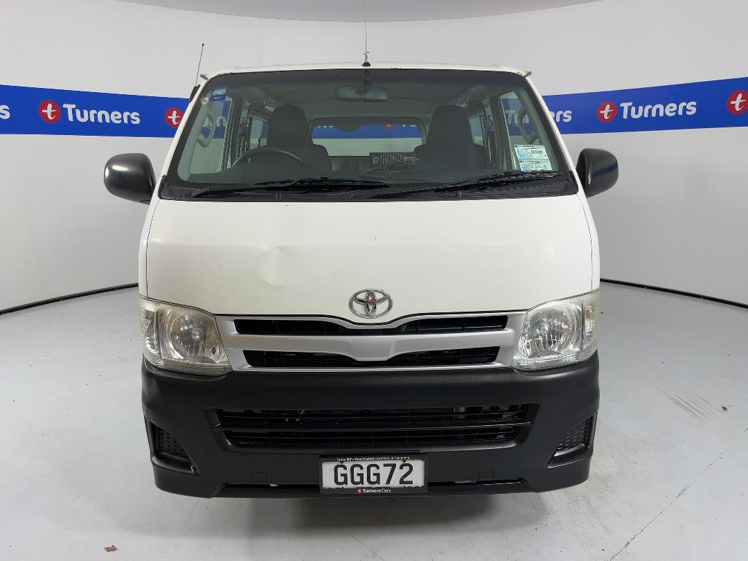 Photo '2' of Toyota Hiace