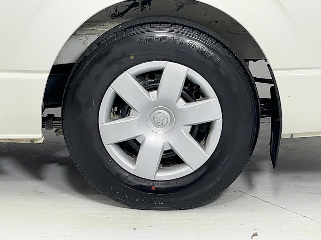 Photo '11' of Toyota Hiace