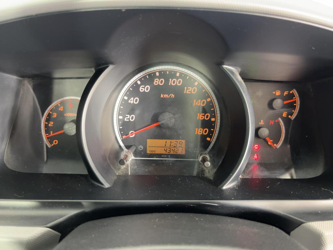 Photo '18' of Toyota Hiace