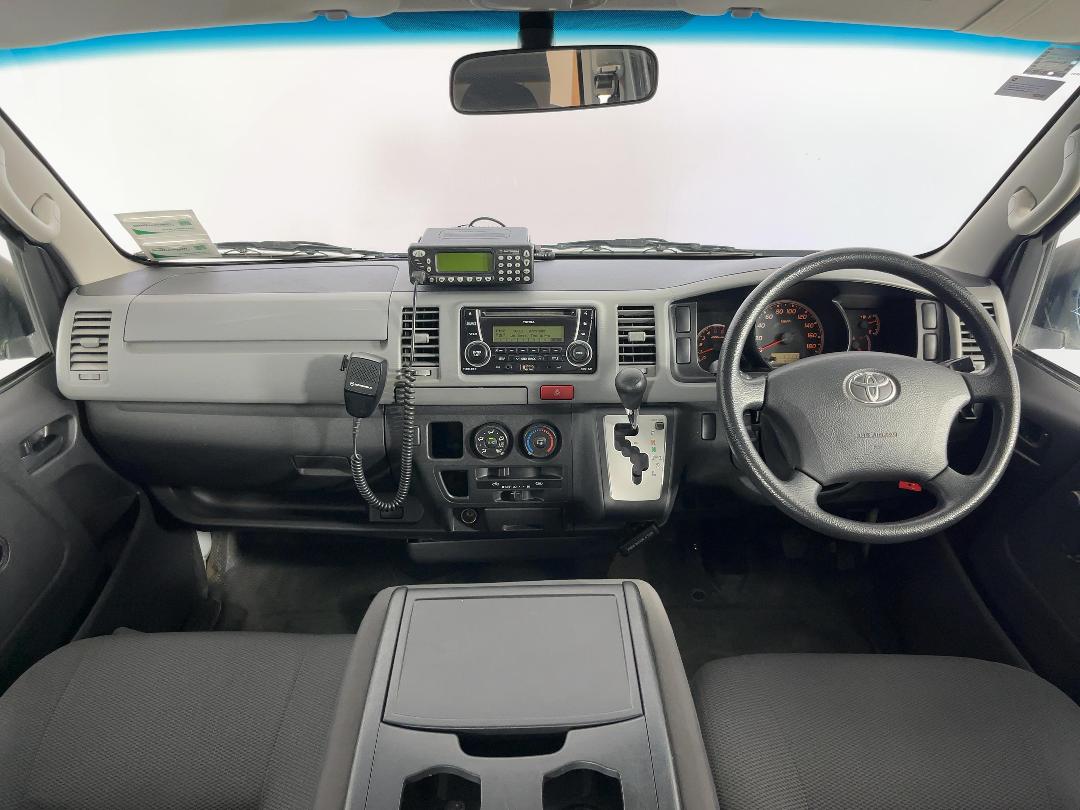 Photo '16' of Toyota Hiace