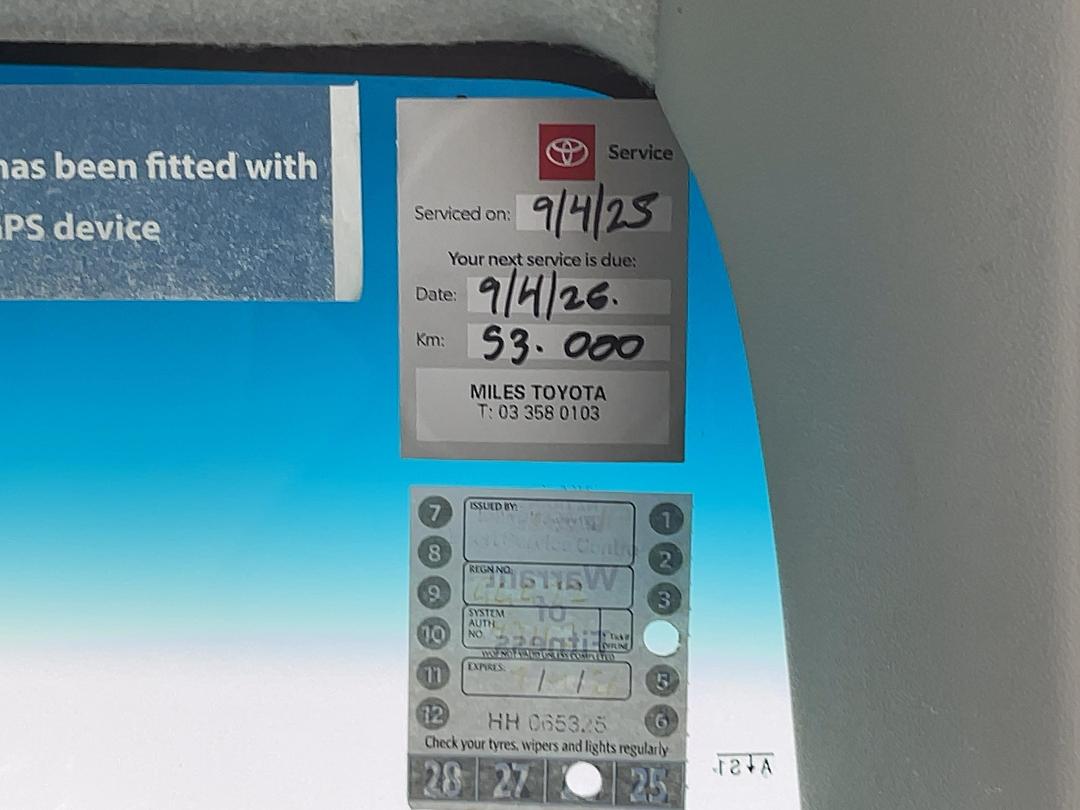 Photo '28' of Toyota Hiace