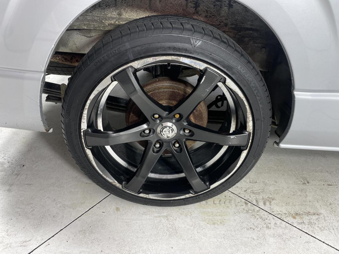 Photo '12' of Toyota Hiace