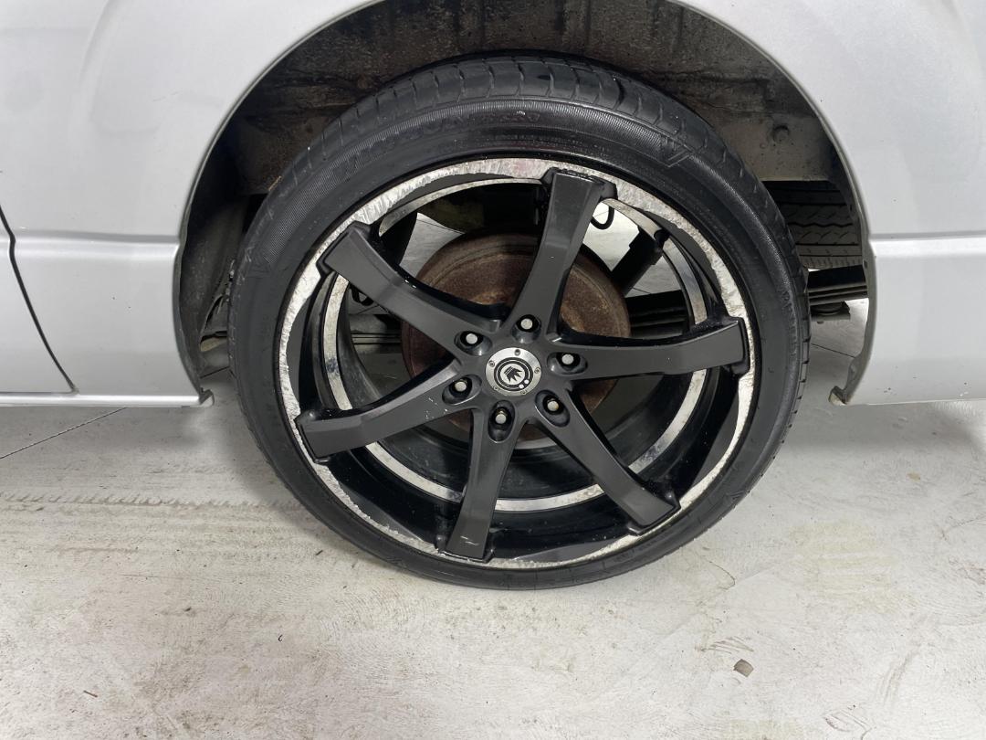 Photo '11' of Toyota Hiace