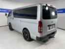 Thumbnail '5' of Toyota Hiace